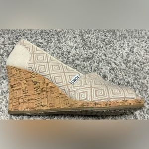 Toms Wedges - Size 9.5
